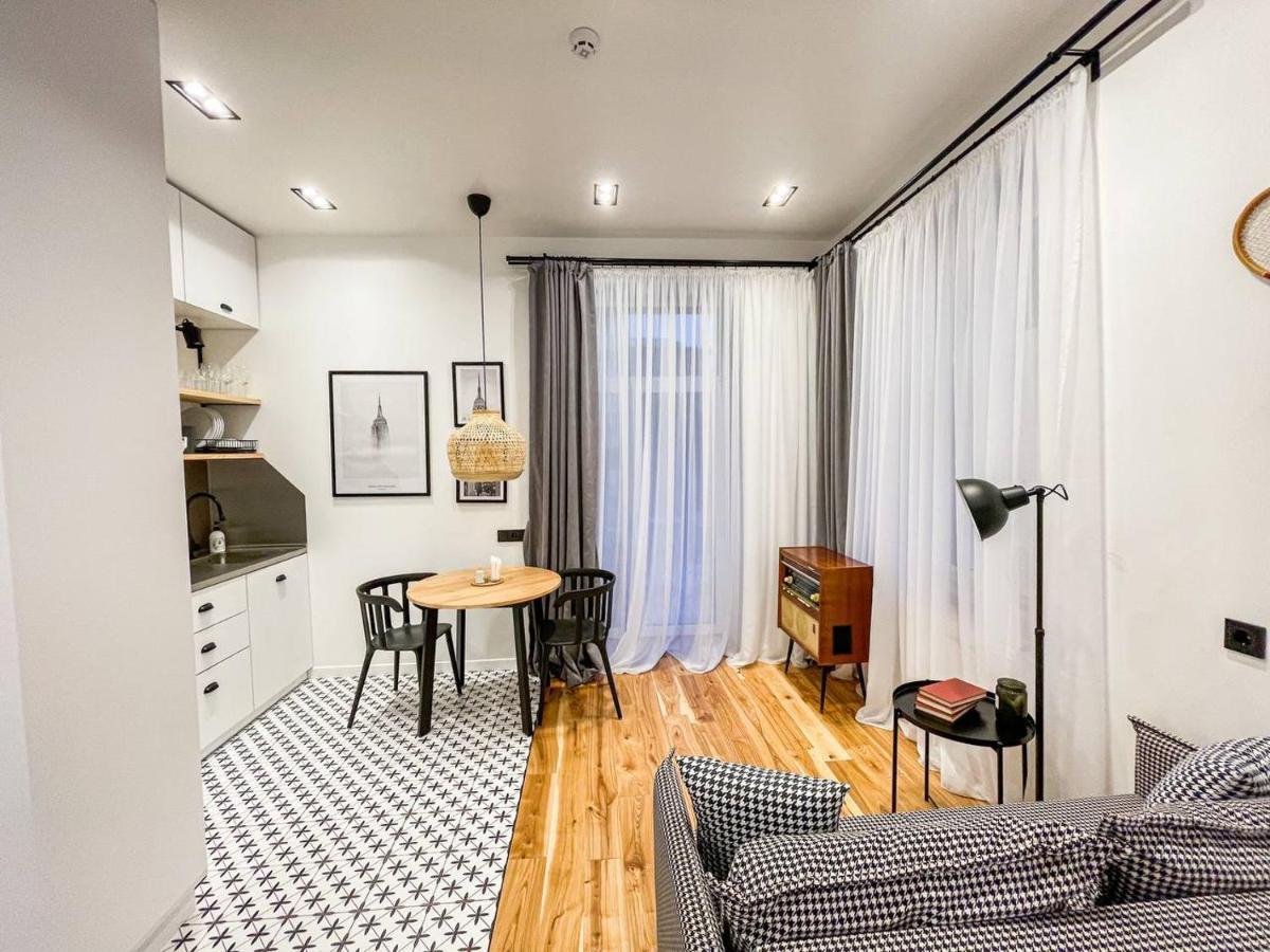 Poetry Apartments In The City Center Charkov Exteriér fotografie