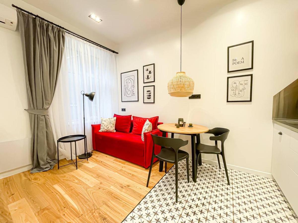 Poetry Apartments In The City Center Charkov Exteriér fotografie
